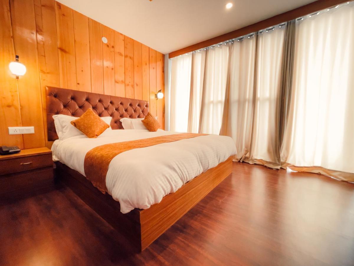 Hotel New Vistas Manāli Extérieur photo