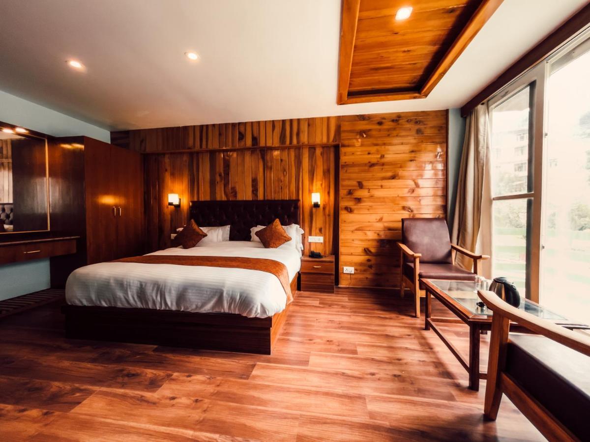 Hotel New Vistas Manāli Extérieur photo