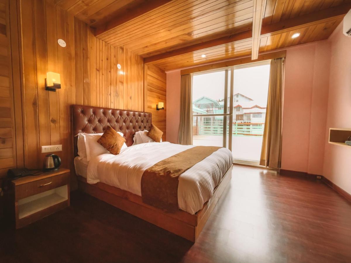 Hotel New Vistas Manāli Extérieur photo
