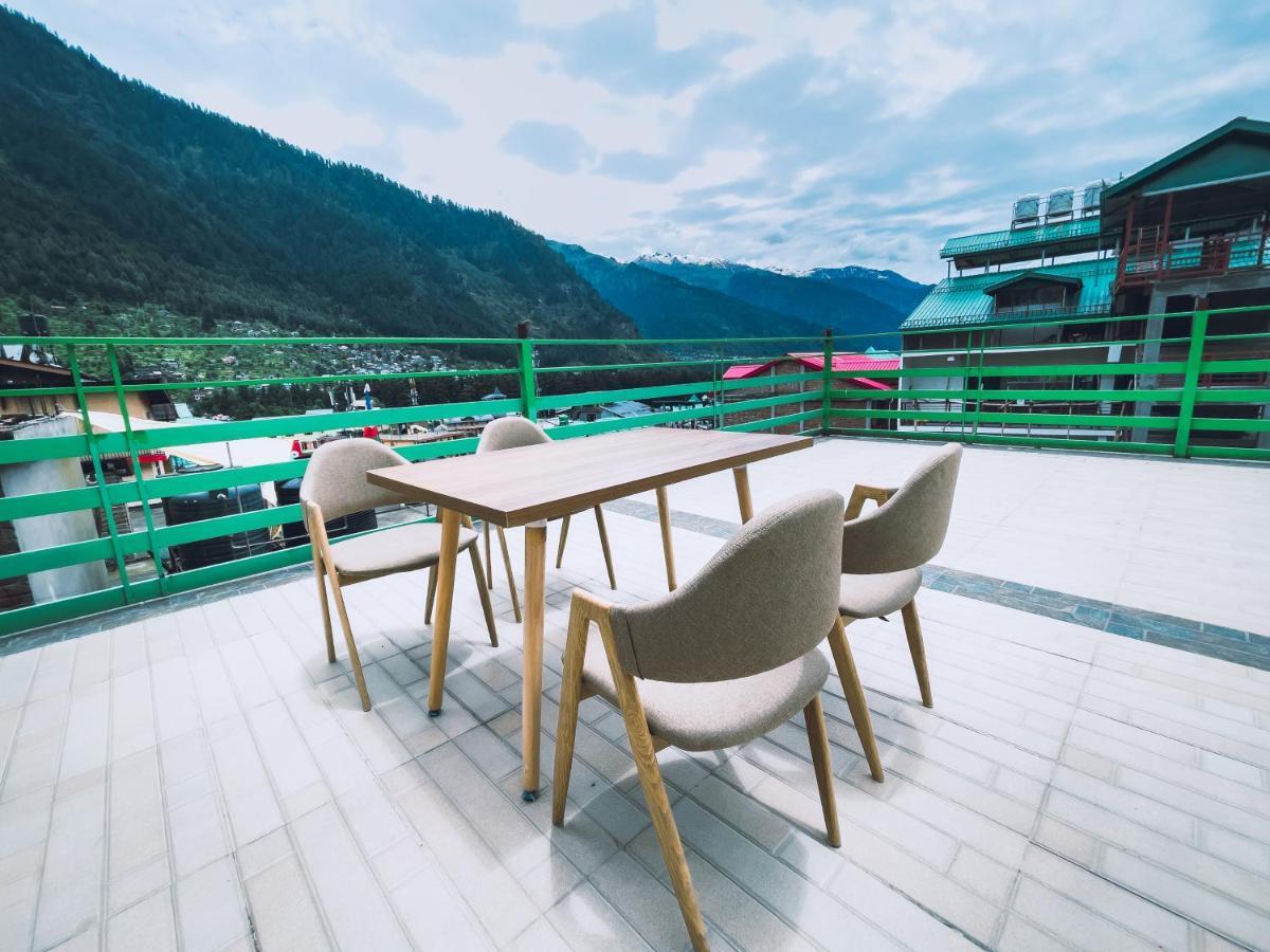 Hotel New Vistas Manāli Extérieur photo