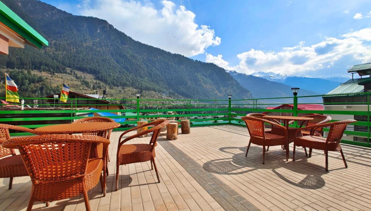 Hotel New Vistas Manāli Extérieur photo